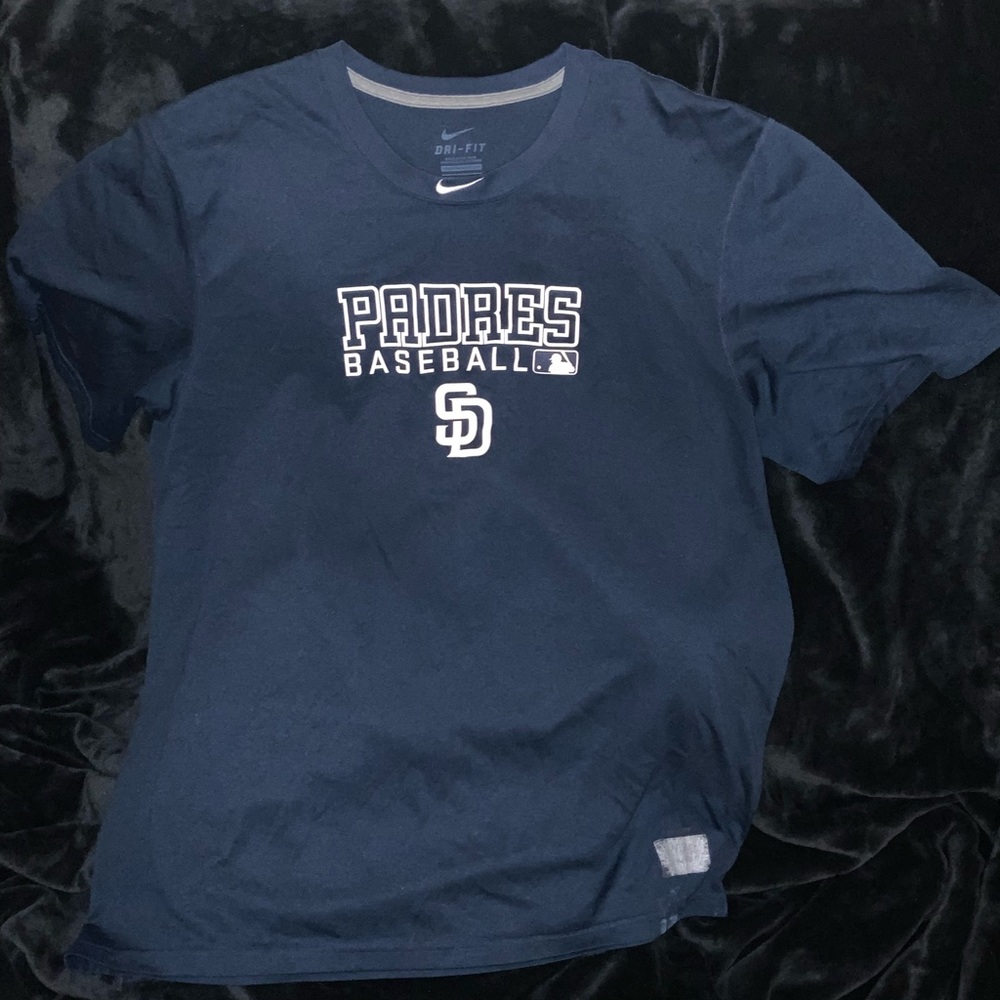(SOLD)SAN DIEGO PADRES NIKE SHIRT